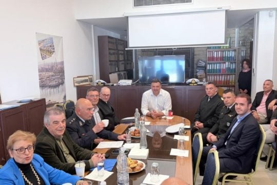 Κικίλιας: Θα υπερασπιστούμε την Κρήτη από τους σύγχρονους λαθρέμπορους