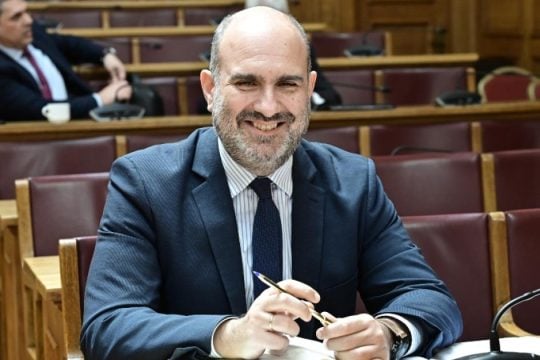 Ο Δημήτρης Μαρκόπουλος νέος κοινοβουλευτικός εκπρόσωπος της ΝΔ - Έλεγε «γουρλίδικη» την εξεταστική για τα Τέμπη