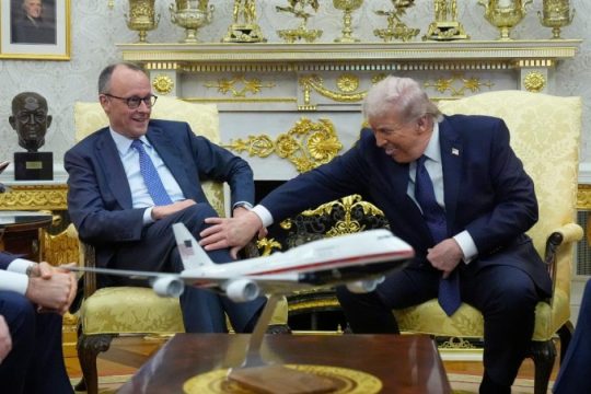 Μαίνεται η κόντρα Τραμπ - Μερτς: Το Πεντάγωνο αποσύρει 5.000 Αμερικανούς στρατιωτικούς από τη Γερμανία