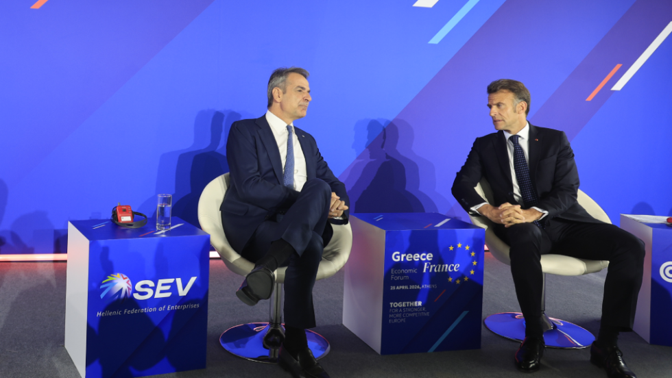 Κάλεσμα Μητσοτάκη σε Μακρόν για σύσφιξη παραγωγικών δυνάμεων Ελλάδας-Γαλλίας και επενδύσεις