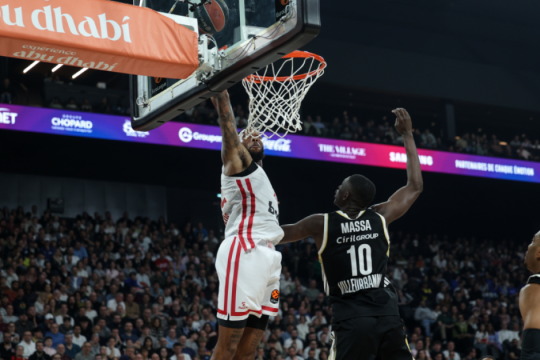 Στην κορυφή της Euroleague ο Ολυμπιακός μετά τη νίκη του στη Λιόν