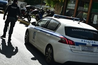 Μεθυσμένος οδηγός τράκαρε τρία αυτοκίνητα στο Γαλάτσι