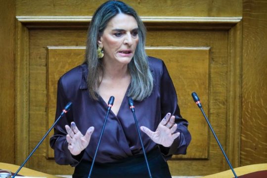 Πέρκα: Ο εθισμός στη στρεβλή κανονικότητα Μητσοτάκη, η μεγαλύτερη ήττα μιας δημοκρατικής κοινωνίας