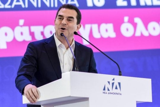 Σκάνδαλο ΟΠΕΚΕΠΕ: «Θα το κάνω χεράτα» - Η συνομιλία που «τέλειωσε» τον Σκρέκα από γραμματέα της Ν.Δ.