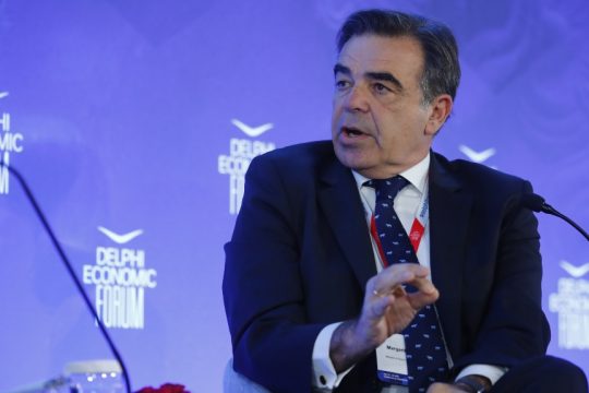 Σχοινάς για αφθώδη πυρετό: Δεν αποκλείεται ο εμβολιασμός των ζώων - Μετατόπιση κυβερνητικού αφηγήματος
