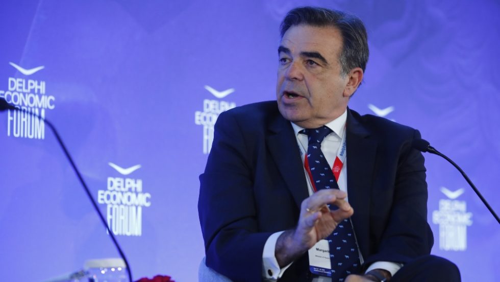 Σχοινάς για αφθώδη πυρετό: Δεν αποκλείεται ο εμβολιασμός των ζώων - Μετατόπιση κυβερνητικού αφηγήματος