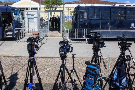 Δίκη για Τέμπη: Τρίτη ημέρα με αντεγκλήσεις και ένταση - Συγκλόνισαν συγγενείς θυμάτων