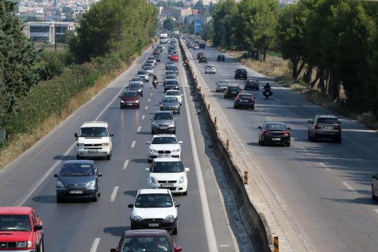 «Καραμπόλα» 6 οχημάτων στην Εθνική Θεσσαλονίκης - Μουδανιών
