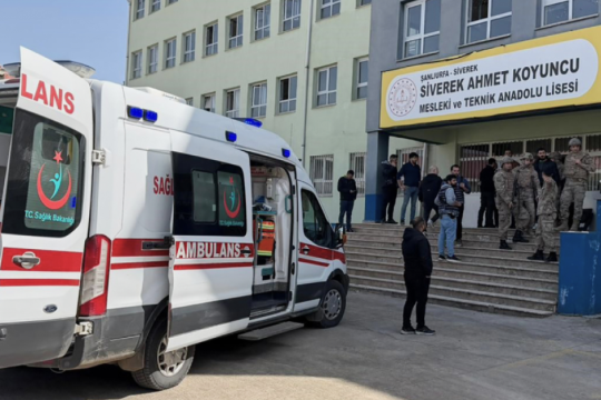 Ο Ερντογάν καρατόμησε τον υφυπουργό Παιδείας - Αιτία οι φονικές επιθέσεις σε τουρκικά σχολεία