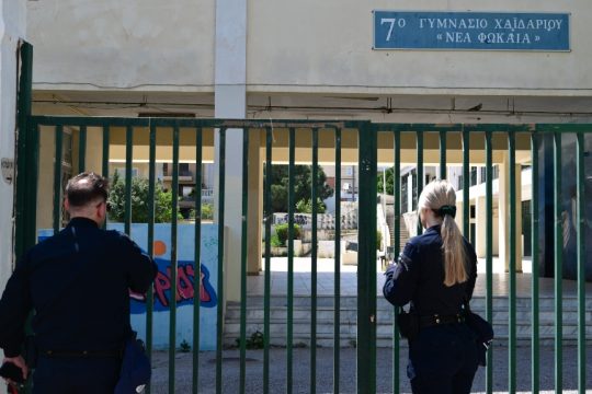 Νέα μαρτυρία για το Χαϊδάρι: «Η 13χρονη είπε θα πέσω, αλλά κανείς δεν την πίστεψε»