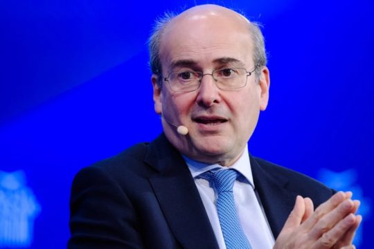 Χατζηδάκης: Γιατί η κυβέρνηση απορρίπτει τη μείωση του ΦΠΑ - Τι είπε για Κοβέσι