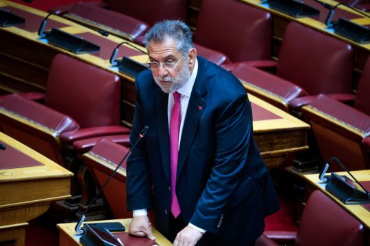 Τα μαζεύει ο Παναγιωτόπουλος για το κόμμα Τσίπρα: «Είμαι ΣΥΡΙΖΑ, είμαι βουλευτής ΣΥΡΙΖΑ»