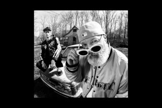 Ο mgk και ο Fred Durst κυκλοφορούν το εκρηκτικό single «FIX UR FACE»
