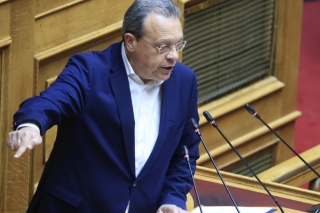 Δευτερολογία Φάμελλου στη Βουλή: «Αδύναμος κι εκβιαζόμενος ο πρωθυπουργός»