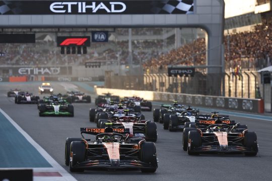 Formula 1: Το τεράστιο ποσό που παίρνει αυτός που δίνει το πράσινο φως - Το «χρυσό δάχτυλο» της εκκίνησης