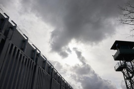 Αποκάλυψη BBC για τα pushbacks: Το υπουργείο Προστασίας του Πολίτη τα ρίχνει στην υπηρεσιακή κυβέρνηση του 2023