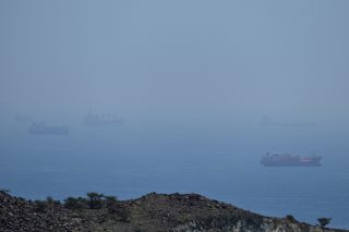 Τα Στενά του Ορμούζ έμειναν μόλις 24 ώρες ανοιχτά: Σε ποιο σημείο βρίσκονται πραγματικά οι επαφές Ιραν - ΗΠΑ