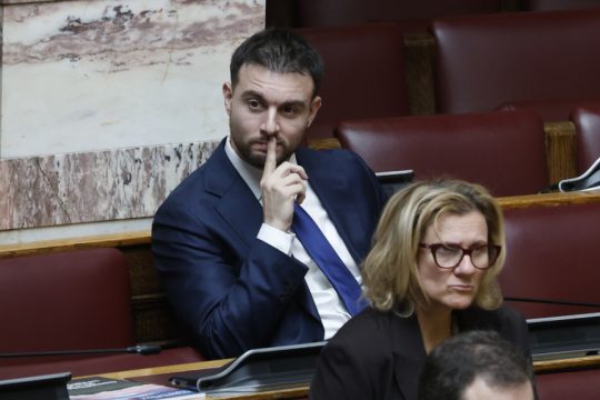 Ο μοναδικός βουλευτής που ψήφισε κατά για όλες τις άρσεις ασυλίας - Αφήνει αιχμές για τους «γαλάζιους» που πειθάρχησαν