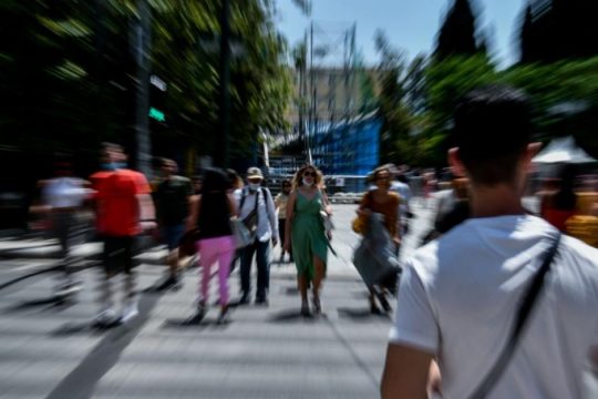 Ανοιχτά σήμερα καταστήματα και σούπερ μάρκετ - Ποιες ώρες θα λειτουργήσουν