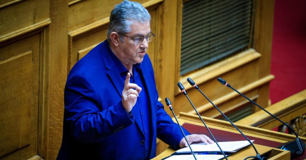 Κουτσούμπας: «Μπόχα και δυσωδία που αναδύεται από τη σαπίλα του ΟΠΕΚΕΠΕ»