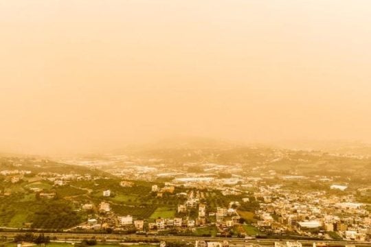 Καιρός: Κοκτέιλ αφρικανικής σκόνης και ζέστης - Οι 7 περιοχές που θα επηρεαστούν