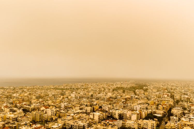 Απόκοσμο τοπίο η Κρήτη από την αφρικανική σκόνη | ΣΤΕΦΑΝΟΣ ΡΑΠΑΝΗΣ/EUROKINISSI