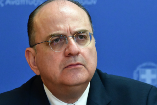 Πάρτε το τηλέφωνο από τον Μακάριο Λαζαρίδη