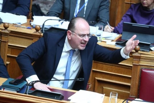 Υπόθεση Λαζαρίδη: «Φουντώνουν» οι αντιδράσεις για το πτυχίο και τις δηλώσεις - Αυξάνεται η πίεση για παραίτηση ή αποπομπή του