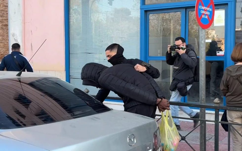 Λιοσίων: Στον εισαγγελέα ο μοτοσικλετιστής που παρέσυρε την 16χρονη - «Το κορίτσι ήταν αιμόφυρτο»