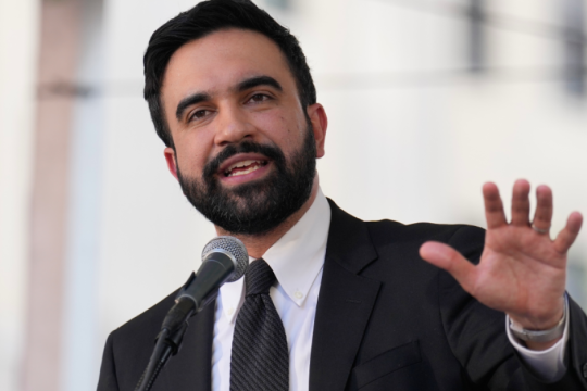 Το είπε και το έκανε: Ο Μαμντάνι φορολογεί τους πλούσιους της Νέας Υόρκης
