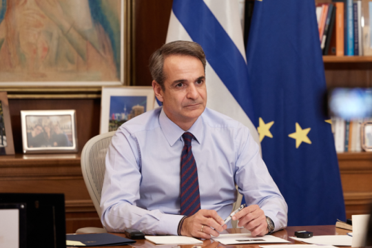 «Μύδροι» αντιπολίτευσης για τα μέτρα στήριξης: Eλλιπή, αποσπασματικά, υποκριτικά