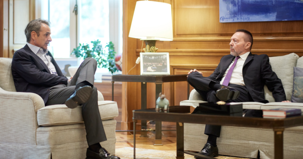 Η κυβέρνηση προτείνει ανανέωση της θητείας του Γιάννη Στουρνάρα στην Τράπεζα της Ελλάδος