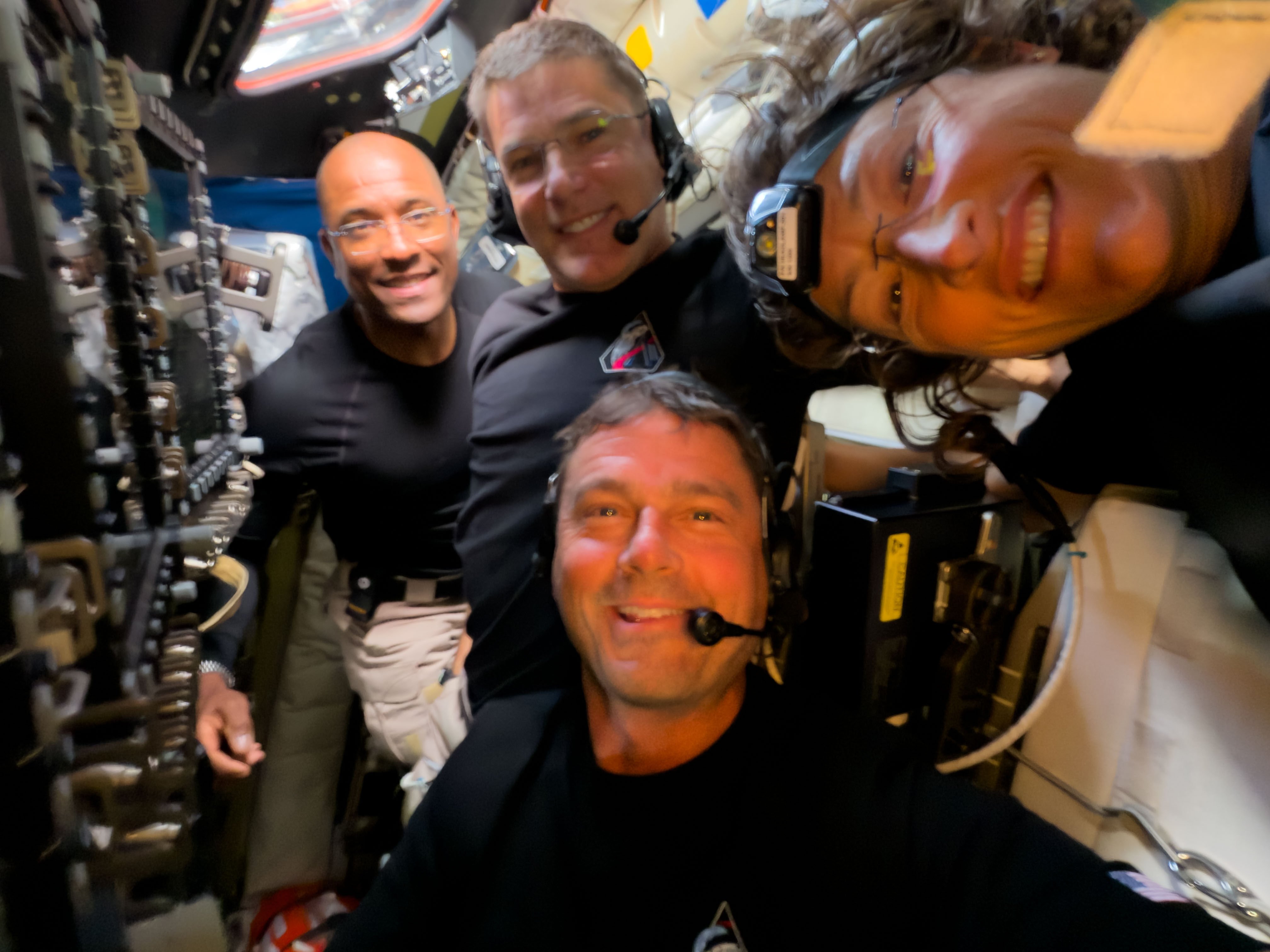 Artemis II: Συγκλονιστικές φωτογραφίες της NASA από το ιστορικό ταξίδι στο διάστημα