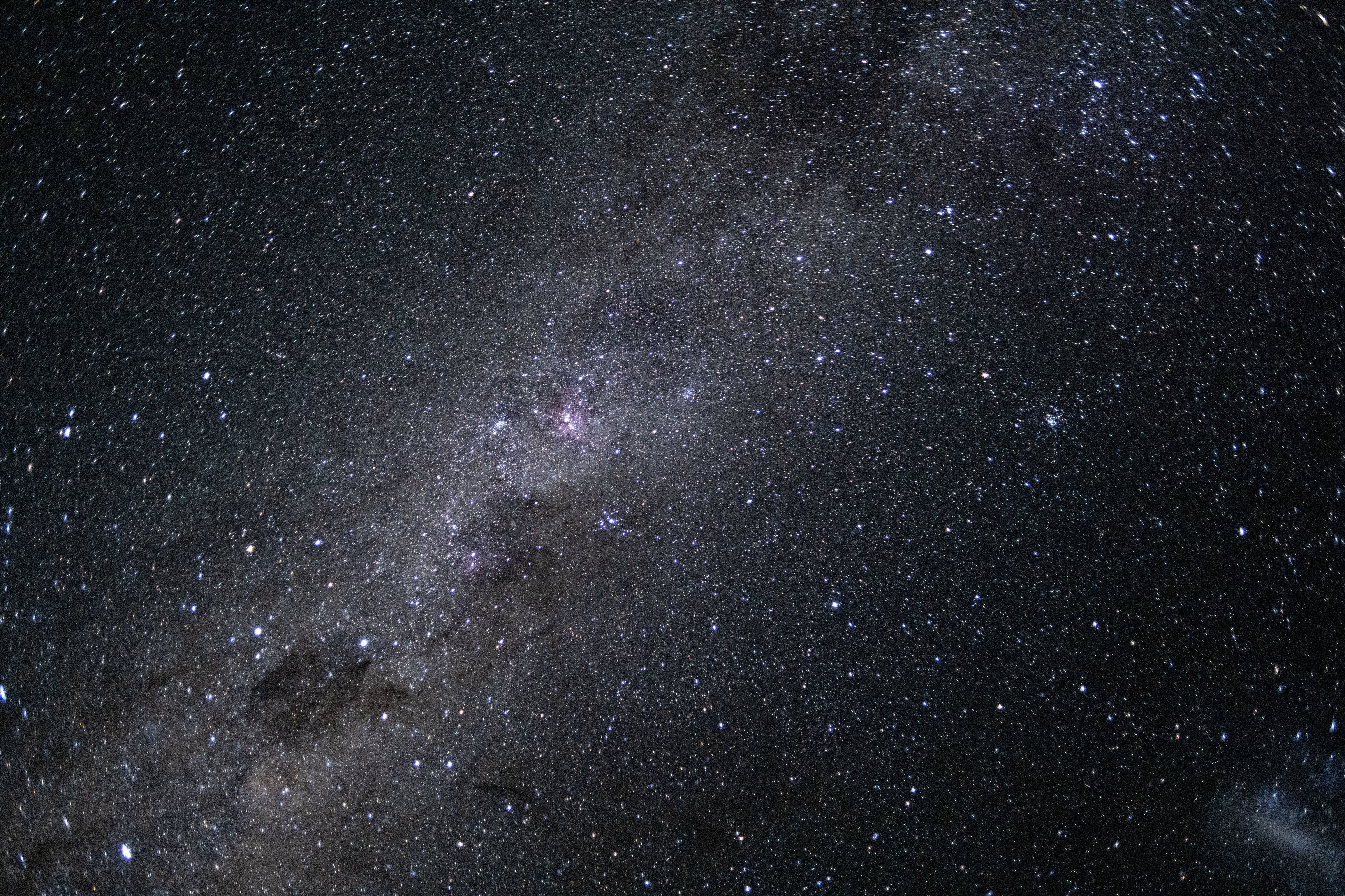 Artemis II: Συγκλονιστικές φωτογραφίες της NASA από το ιστορικό ταξίδι στο διάστημα