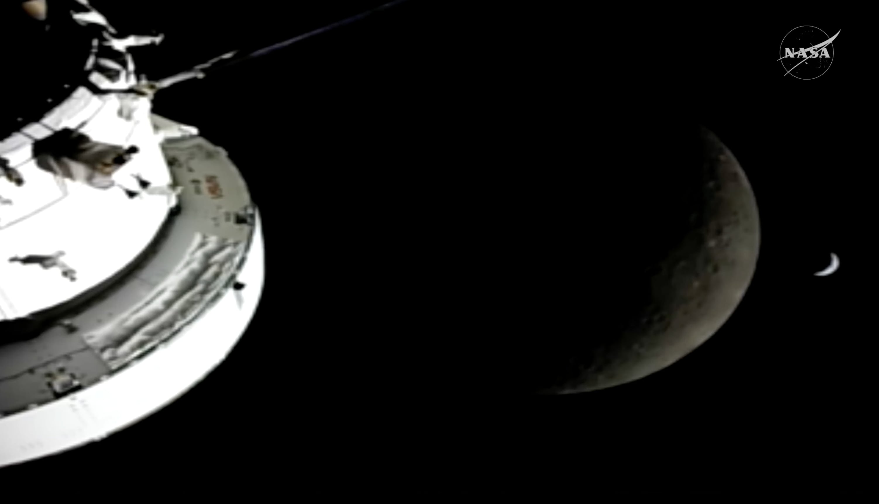Η εικόνα της Σελήνης από το σκάφος της αποστολής Artemis II | NASA via AP