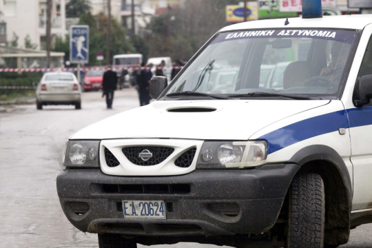 Αιματηρό επεισόδιο στην Ανάβυσσο: Στο νοσοκομείο άνδρας με τραύμα από μαχαίρι
