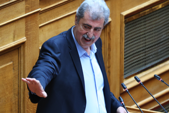 Έκρηξη Πολάκη στη Βουλή: Δρουν ως «πράκτορες αμερικανικών και γερμανικών συμφερόντων» Παπασταύρου και Τσάφος