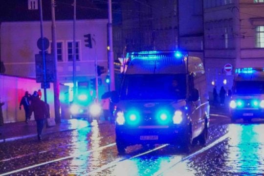 Συλλήψεις με άρωμα κατασκοπίας στην Τσεχία: Εμπρησμός σε εργοστάσιο παραγωγής drones για την Ουκρανία
