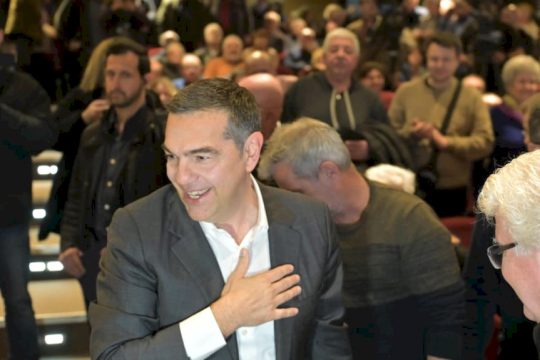 Ο Αλέξης Τσίπρας πάει στο Ηράκλειο Κρήτης την Τετάρτη για την «Ιθάκη» - Τα πρόσωπα στο πάνελ