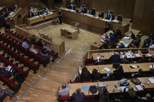 Ακυρώνεται η στάση εργασίας της ΑΔΕΔΥ για τη δίκη της Χρυσής Αυγής