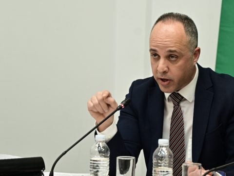 Υποκλοπές: Η ανάρτηση Κεσσέ για την ΕΔΕ στο ΥΠΕΞ που προκάλεσε παρεμβάσεις από την αντιπολίτευση