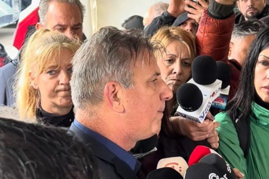 Δίκη Τεμπών: Συγκλόνισε ο πατέρας του Γεράσιμου - «Να δικαιωθούν οι 57 κι ένα παιδί που ακόμα ζει στο σκοτάδι»