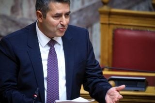 Ώρες αγωνίας για τον Γιώργο Μυλωνάκη: Κρίσιμο το επόμενο 48ωρο για την πορεία της υγείας του