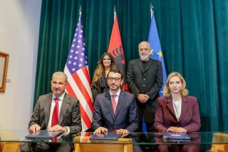 Η AKTOR LNG USA και η ALBGAZ υπέγραψαν 20ετή συμφωνία για την πώληση αμερικανικού LNG