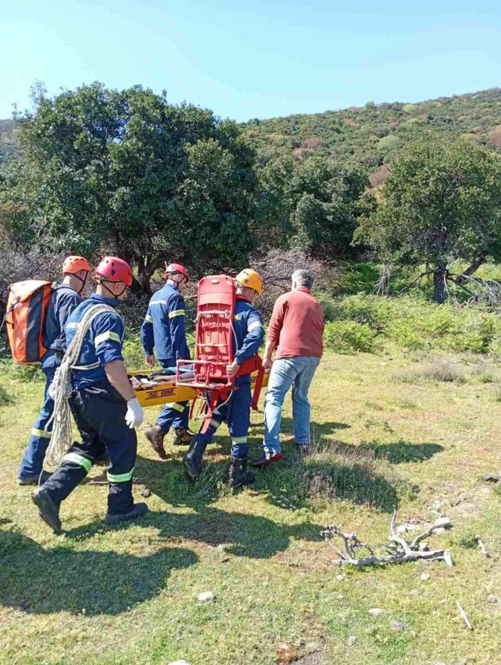 Επιχείρηση διάσωσης τραυματισμένης γυναίκας στη Σαμοθράκη – Έπεσε από ύψος 20 μέτρων [εικόνες]