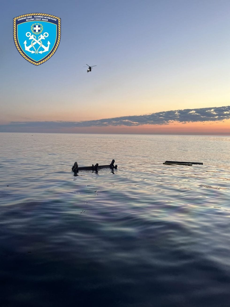 Εικόνες από το ναυάγιο βόρεια της Άνδρου: Το πλοίο μετέφερε 8.000 τόνους σόδας