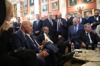 Βιάστηκαν στο Μαξίμου
