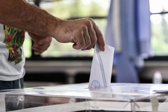 Προβληματική η πρόταση για μονοεδρικές περιφέρειες και λίστα