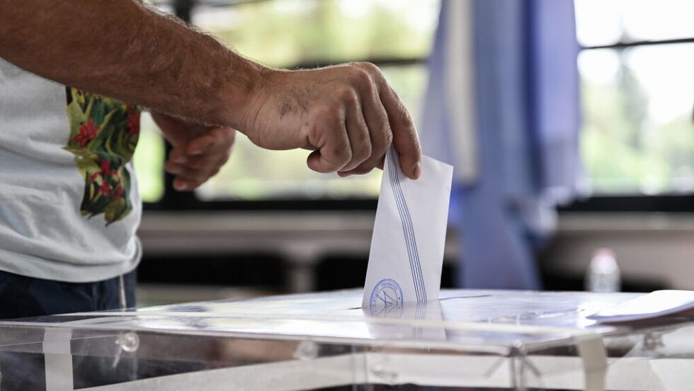 Προβληματική η πρόταση για μονοεδρικές περιφέρειες και λίστα
