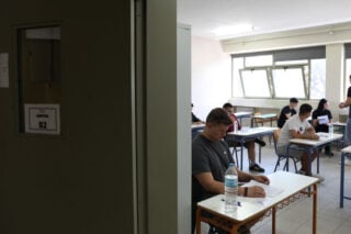 Πανελλήνιες 2026: Μεγάλο το χάσμα ανάμεσα σε σχολείο και εξετάσεις